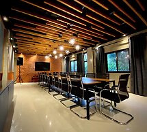 Luisita Central Park Hotel