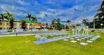 Luisita Central Park Hotel