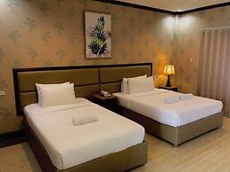 Luisita Central Park Hotel