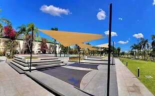 Luisita Central Park Hotel