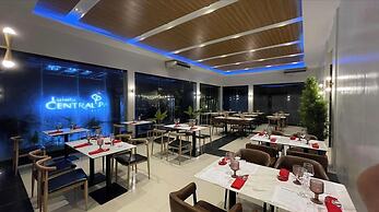 Luisita Central Park Hotel