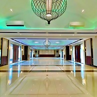 Luisita Central Park Hotel
