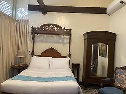 Paradores Del Castillo