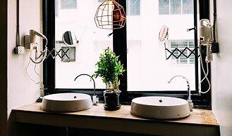 Monomer Hostel Bangkok