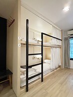Monomer Hostel Bangkok