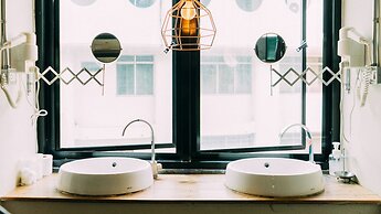 Monomer Hostel Bangkok