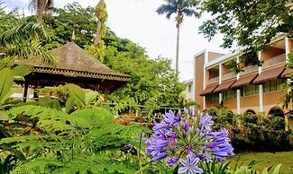 The Mandeville Hotel