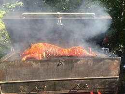 Echo Valley Cottages