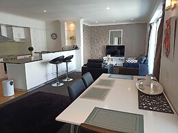 Princes Wharf Grace Apartment