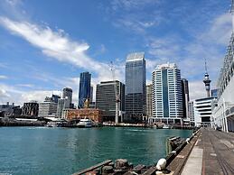 Princes Wharf Grace Apartment