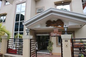 Villa de Sierra Vista