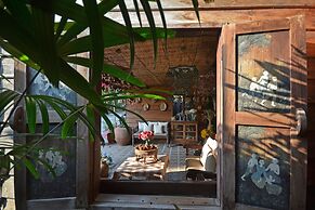 Thai Thai Sukhothai Resort