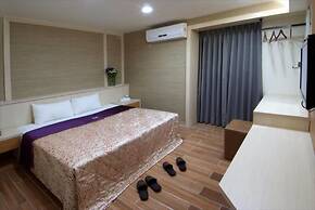 Laurel Business Hotel