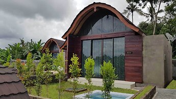 Sri Abi Ratu Villa
