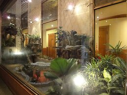 Taoyuan Hua Yue Hotel