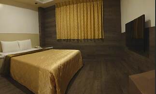 Taoyuan Hua Yue Hotel