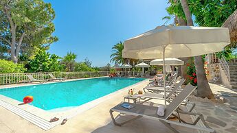 Golden Lighthouse Hotel