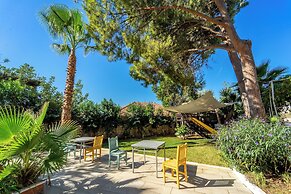 Golden Lighthouse Hotel