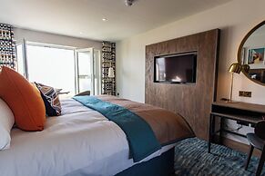 The Waterside Hotel