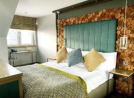The Waterside Hotel