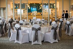 The Waterside Hotel