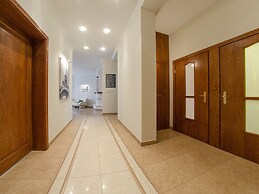 Dom & House - Apartments Monte Cassino