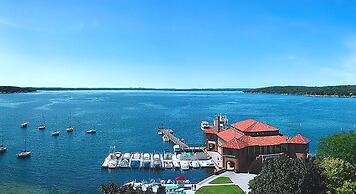 Baymont by Wyndham Delavan Near Lake Geneva