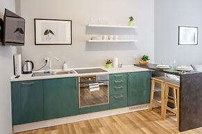 FriendHouse Apartments