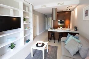 FriendHouse Apartments