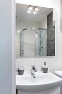 FriendHouse Apartments