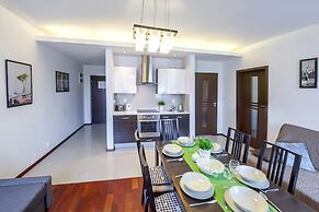 FriendHouse Apartments