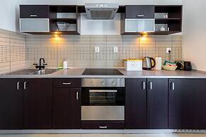 FriendHouse Apartments