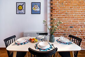 FriendHouse Apartments