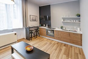 FriendHouse Apartments