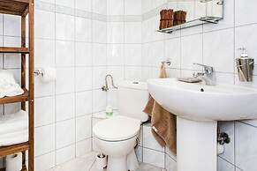 FriendHouse Apartments – Old City