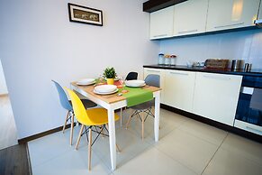 FriendHouse Apartments – Old City