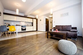 FriendHouse Apartments – Old City