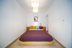 FriendHouse Apartments – Old City