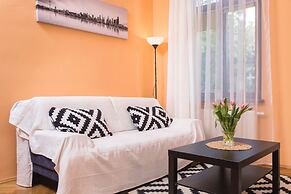 FriendHouse Apartments – Old City