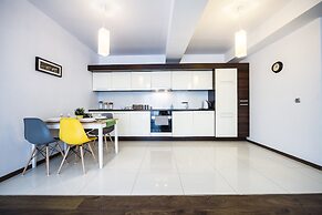 FriendHouse Apartments – Old City