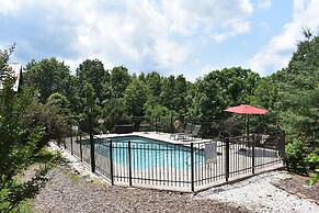 Bear Creek Lodge Cabin Resort
