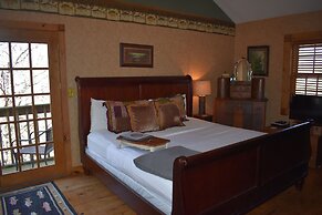 Bear Creek Lodge Cabin Resort