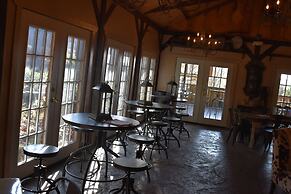 Bear Creek Lodge Cabin Resort
