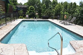 Bear Creek Lodge Cabin Resort