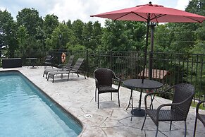Bear Creek Lodge Cabin Resort