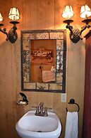 Bear Creek Lodge Cabin Resort
