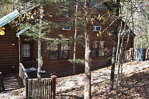 Bear Creek Lodge Cabin Resort