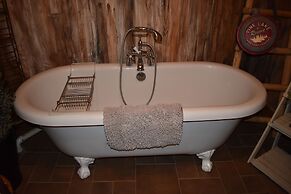 Bear Creek Lodge Cabin Resort