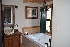 Bear Creek Lodge Cabin Resort