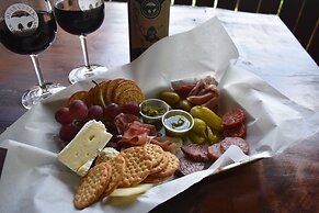 Bear Creek Lodge Cabin Resort